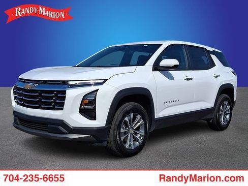 Used 2026 Chevrolet Equinox LT FWD image 1