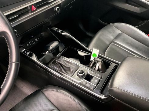 Used 2024 Kia Sorento S w/ Panoramic Sunroof Package image 21