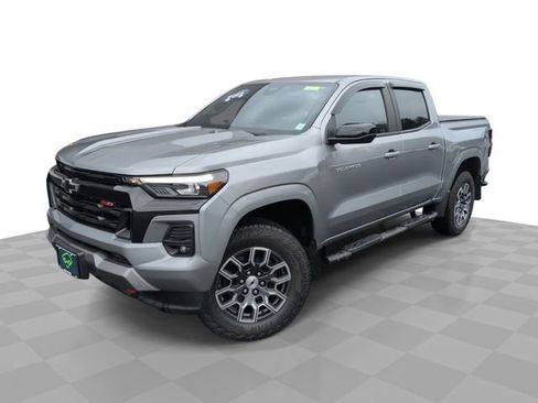 Used 2024 Chevrolet Colorado Z71 w/ Z71 Convenience Package 2 image 1