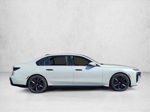 New 2026 BMW i7 eDrive50 w/ M Sport Package image 6