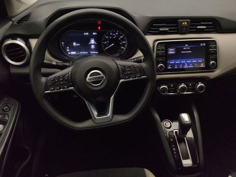 Used 2020 Nissan Versa SV FWD image 22