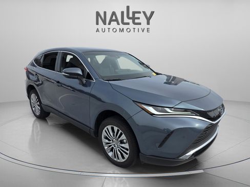 Used 2023 Toyota Venza Limited image 8