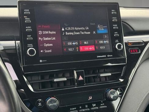 Used 2024 Toyota Camry XSE FWD image 15