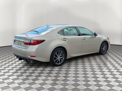 Used 2017 Lexus ES 350 w/ Navigation System Package FWD image 2