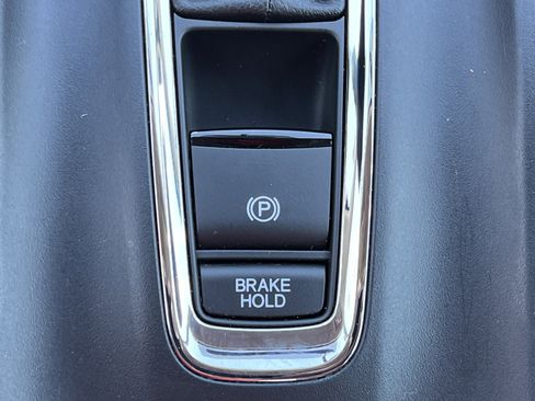 Certified 2020 Honda HR-V LX image 7