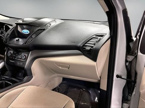 Used 2019 Ford Escape SE AWD/4WD image 24