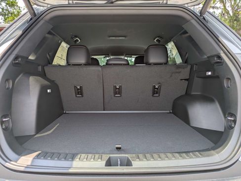 New 2026 Chevrolet Equinox RS w/ Safety and Technology Package FWD image 7