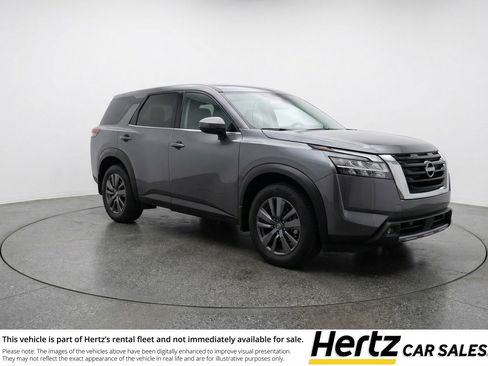 Used 2025 Nissan Pathfinder SV image 1