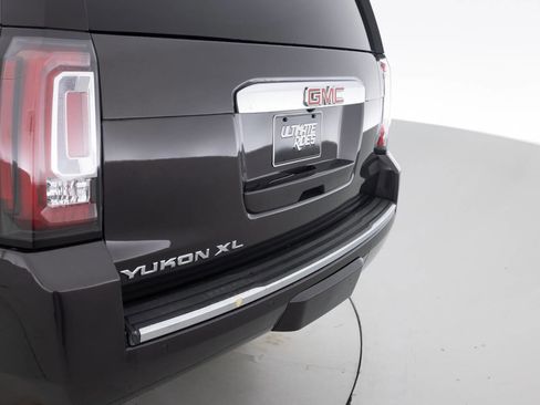 Used 2016 GMC Yukon XL Denali w/ Open Road Package image 16