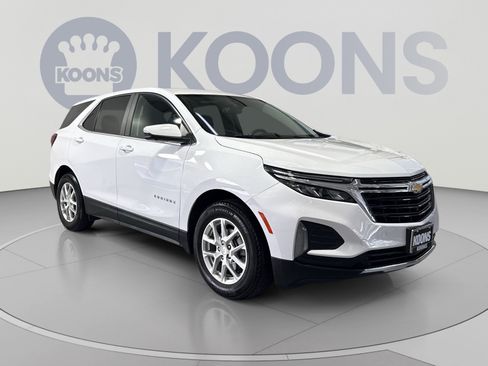 Used 2024 Chevrolet Equinox LT FWD image 2
