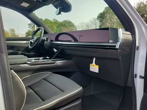 New 2026 Cadillac Escalade Luxury image 28