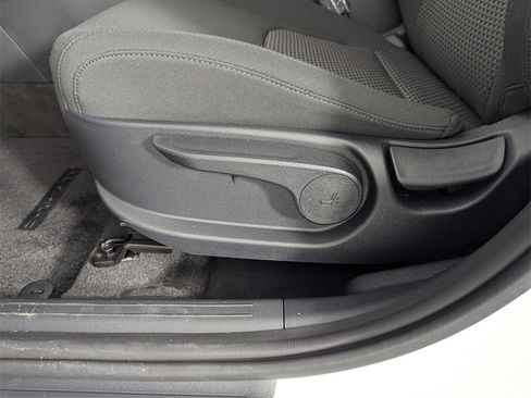 New 2026 Kia Sportage LX image 14