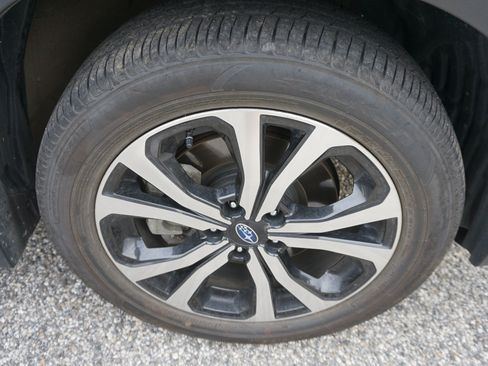Used 2022 Subaru Forester Limited AWD/4WD image 9