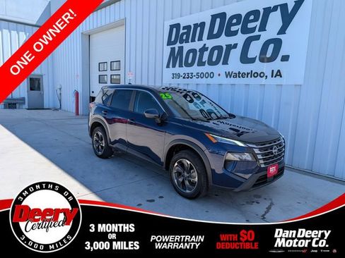 Used 2025 Nissan Rogue SV AWD/4WD image 1
