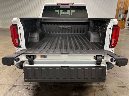 New 2026 GMC Sierra 1500 SLT w/ SLT Premium Plus Package AWD/4WD image 11