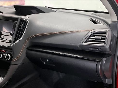 Used 2022 Subaru Crosstrek 2.0i Premium image 19