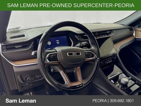 Used 2021 Jeep Grand Cherokee L Summit w/ Luxury Tech Group V AWD/4WD image 9