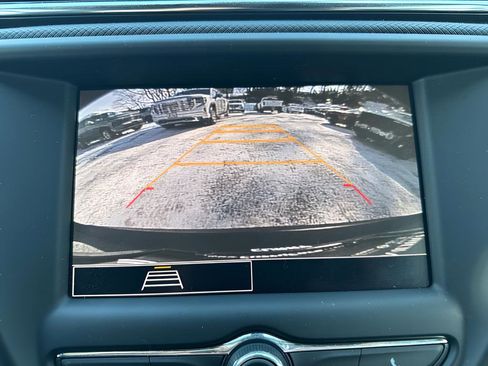 Used 2023 Chevrolet TrailBlazer RS image 27