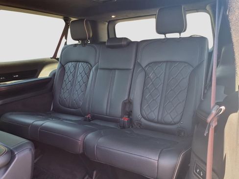 Used 2023 Jeep Grand Wagoneer L Series III w/ Rear Seat Video Group 1 AWD/4WD image 33