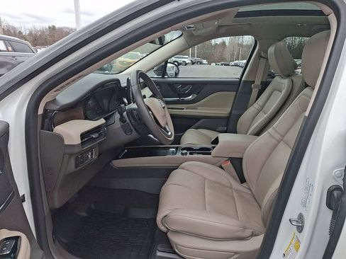 Certified 2022 Lincoln Corsair Reserve w/ Equipment Group 201A image 13