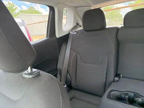 Used 2017 Jeep Compass Sport w/ Tech Group FWD image 19