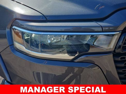 Used 2025 RAM 1500 Big Horn RWD image 33