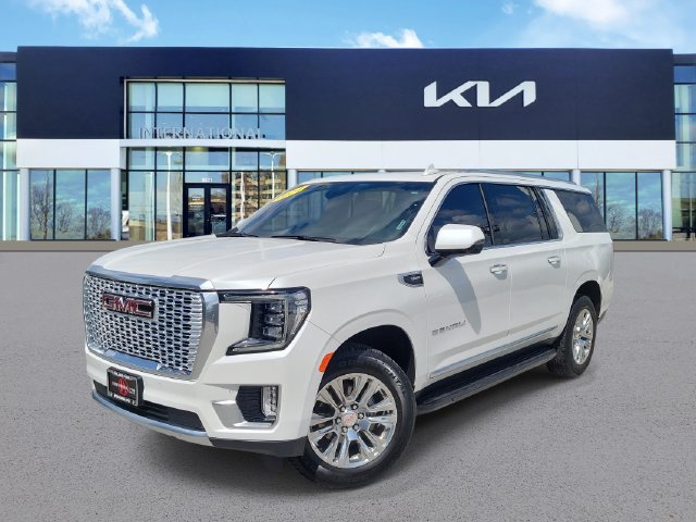 Used 2024 GMC Yukon XL Denali w/ Max Trailering Package AWD/4WD image 1