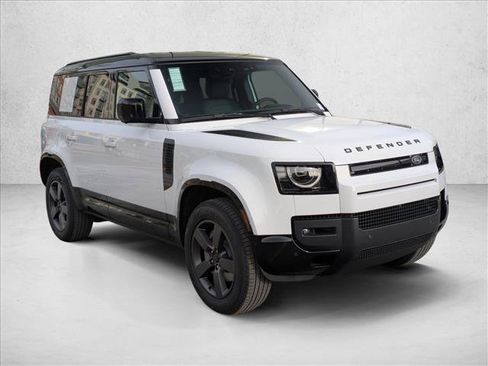 New 2026 Land Rover Defender 110 X-Dynamic SE image 7