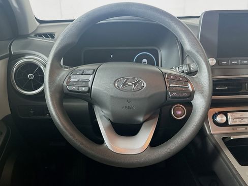 Used 2023 Hyundai Kona SE w/ Cargo Package image 18