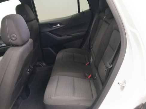 Used 2025 Chevrolet Equinox LT image 14