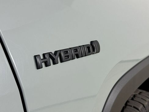 Used 2021 Toyota RAV4 XLE w/ Convenience Package AWD/4WD image 30