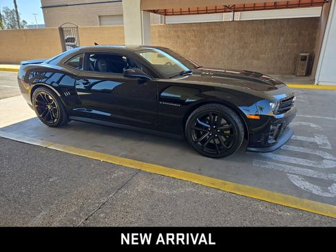 Used 2013 Chevrolet Camaro ZL1 RWD image 5