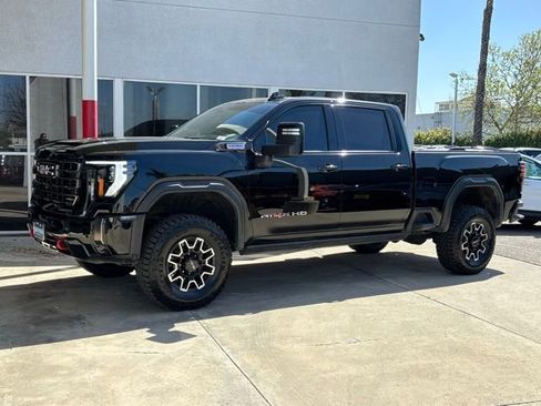 Used 2024 GMC Sierra 2500 AT4X image 19