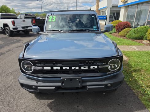 Used 2023 Ford Bronco Outer Banks AWD/4WD image 9