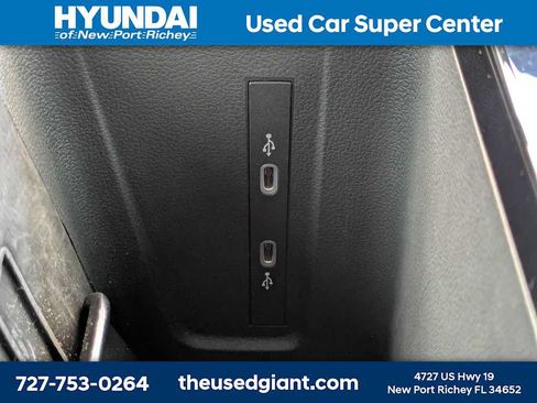 Used 2025 Volkswagen Tiguan SEL R-Line AWD/4WD image 36