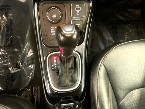 Used 2021 Jeep Compass Limited image 16