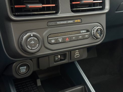 New 2025 Ford Maverick Lariat w/ 4K Tow Package image 28