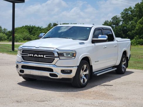 Used 2019 RAM 1500 Laramie RWD image 3