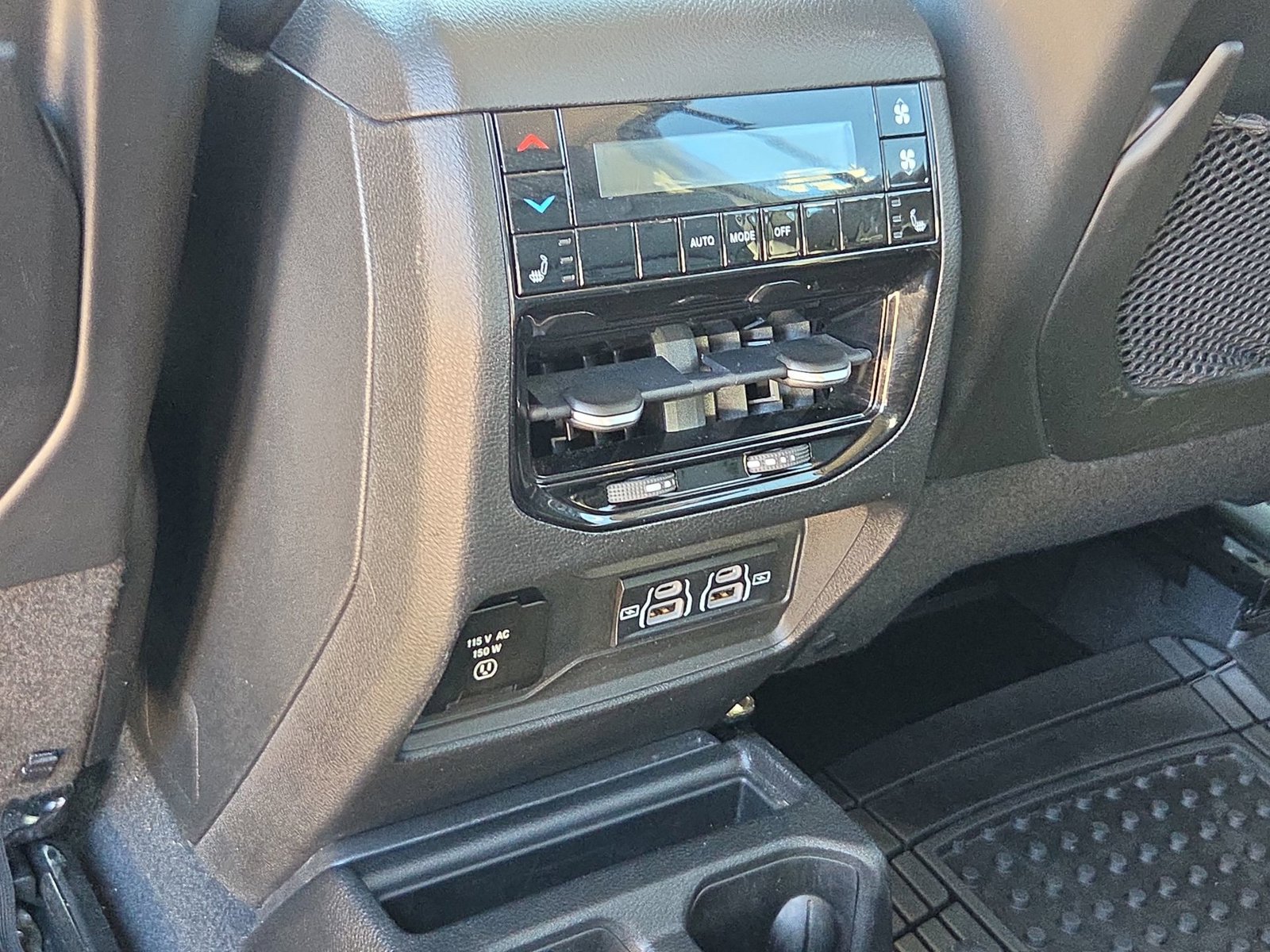 Used 2022 Jeep Grand Cherokee L Limited AWD/4WD image 21