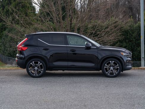 Used 2020 Volvo XC40 T5 Inscription image 8