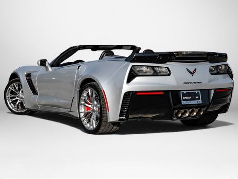 Used 2018 Chevrolet Corvette Z06 RWD image 10