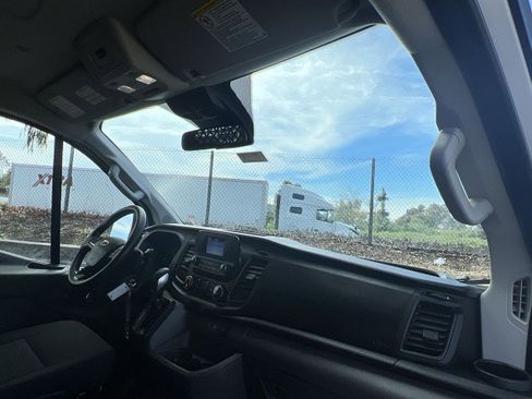 Used 2024 Ford Transit 250 Low Roof w/ Exterior Upgrade Package image 25