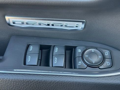 Used 2023 GMC Sierra 1500 Denali w/ Technology Package image 21