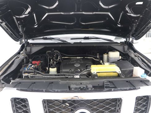 Used 2016 Nissan NV 3500 SL RWD image 26