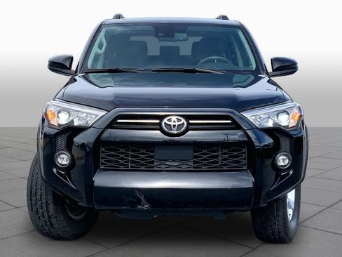 Used 2022 Toyota 4Runner SR5 RWD image 4