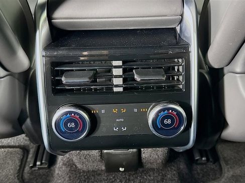 New 2026 Land Rover Range Rover SE image 27