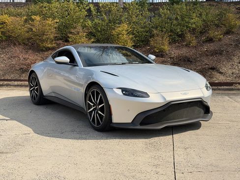 Used 2020 Aston Martin V8 Vantage Coupe image 1
