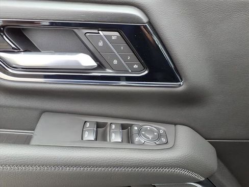 New 2026 GMC Yukon XL Denali w/ Denali Reserve Package image 30