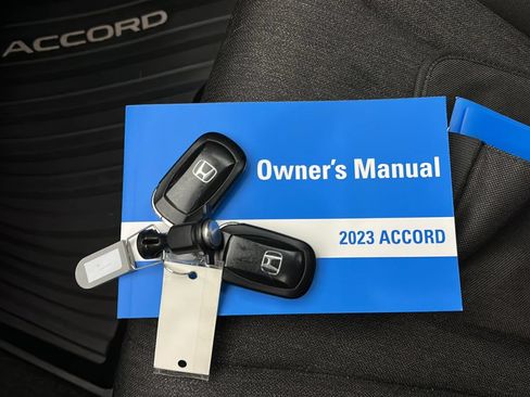 Certified 2023 Honda Accord EX image 31
