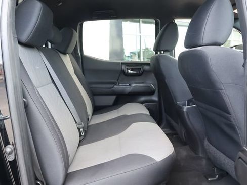 Used 2021 Toyota Tacoma TRD Sport RWD image 21